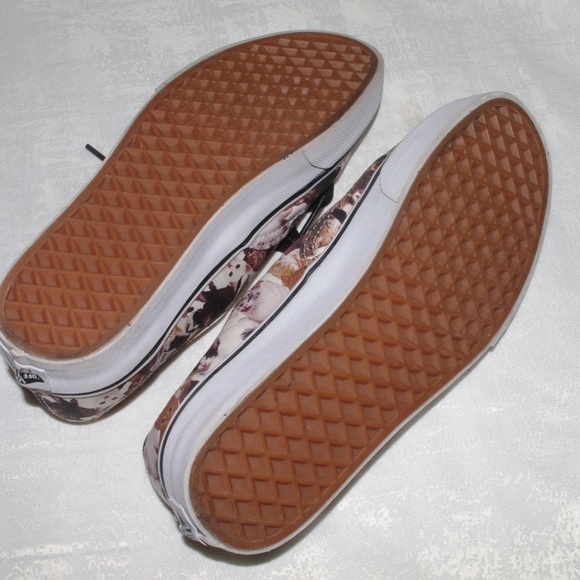 ASPCA x Vans Size 7.5 lace up cat print shoes - Picture 4 of 5